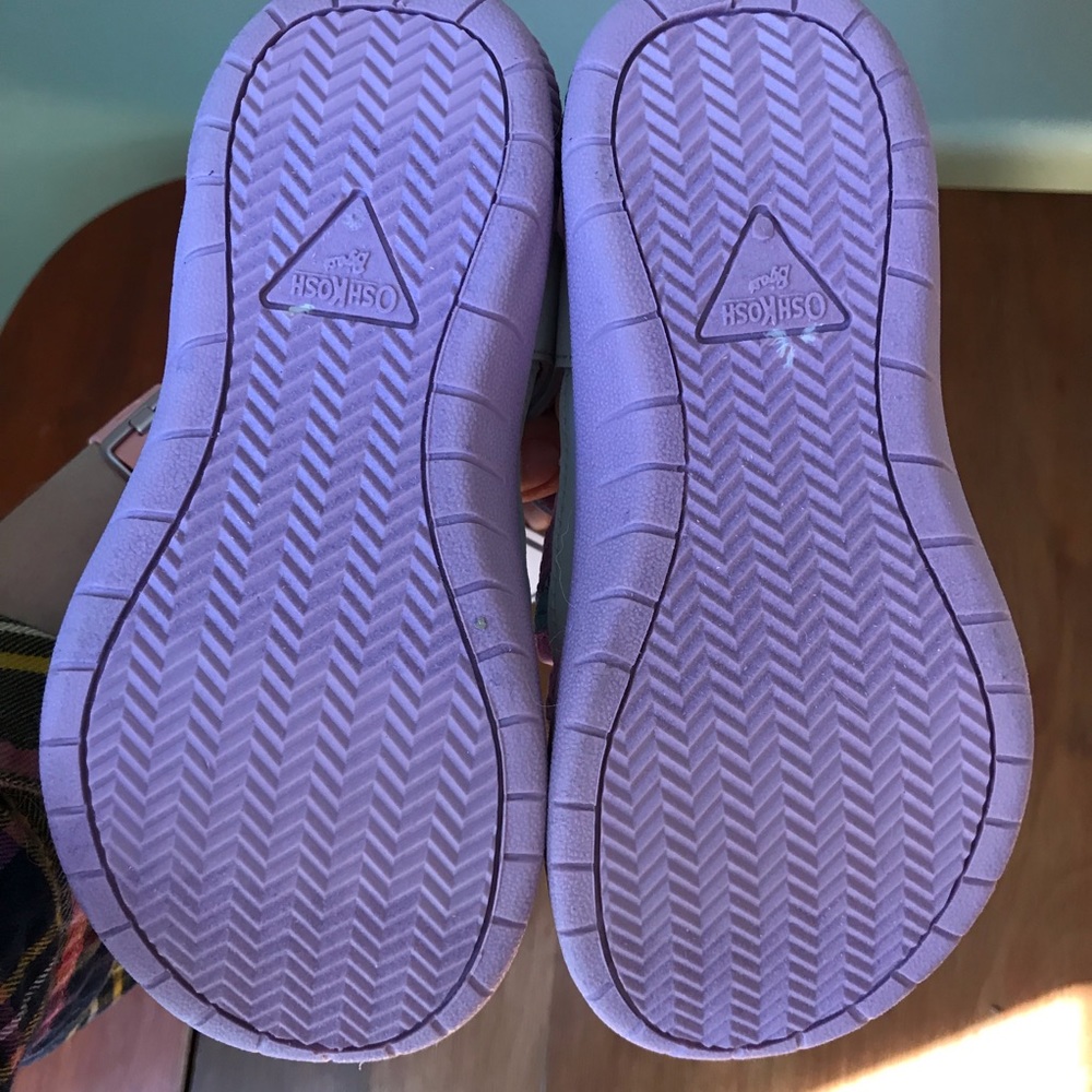 NWT Oshkosh lilac and silver sneaker/sandals - Picture 3 of 6